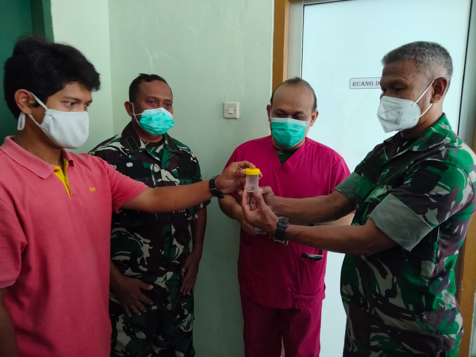 Pangdam XVI/ Pattimura, Mayjen TNI Richard Tampubolon secara khusus mengunjungi Rumah Sakit Tentara Tingkat II J. A. Latumeten Ambon