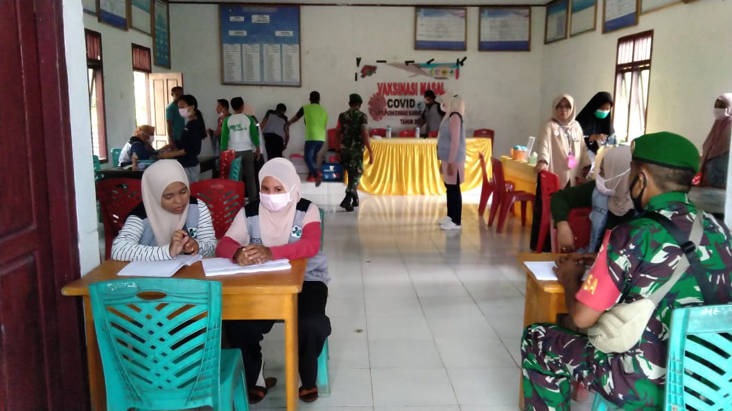 Kodam XVI/Pattimura laksanakan program percepatan vaksinasi di seluruh Maluku dan Maluku Utara, secara serentak