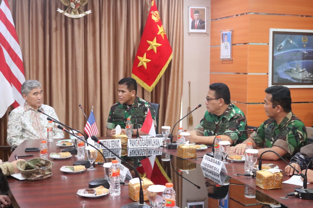 Pangkogabwilhan I Laksdya TNI Muhammad Ali, S.E., M.M., M.Tr.Opsla menerima Kunjungan Kehormatan/ Courtesy Call Duta Besar Amerika Serikat