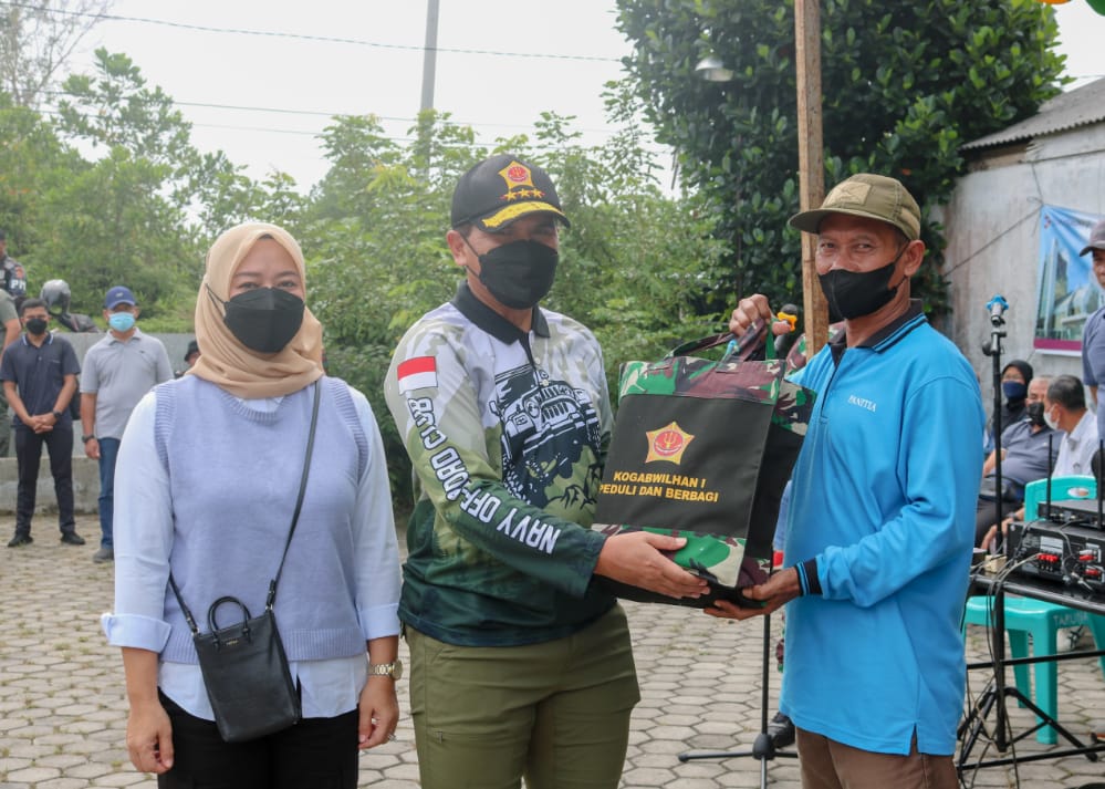 Pangkogabwilhan I Laksdya TNI Muhammad Ali, S.E., M.M., M.Tr.Opsla. menyelenggarakan Fun off-Road dan Bhakti Sosial di Kabupaten Bintan