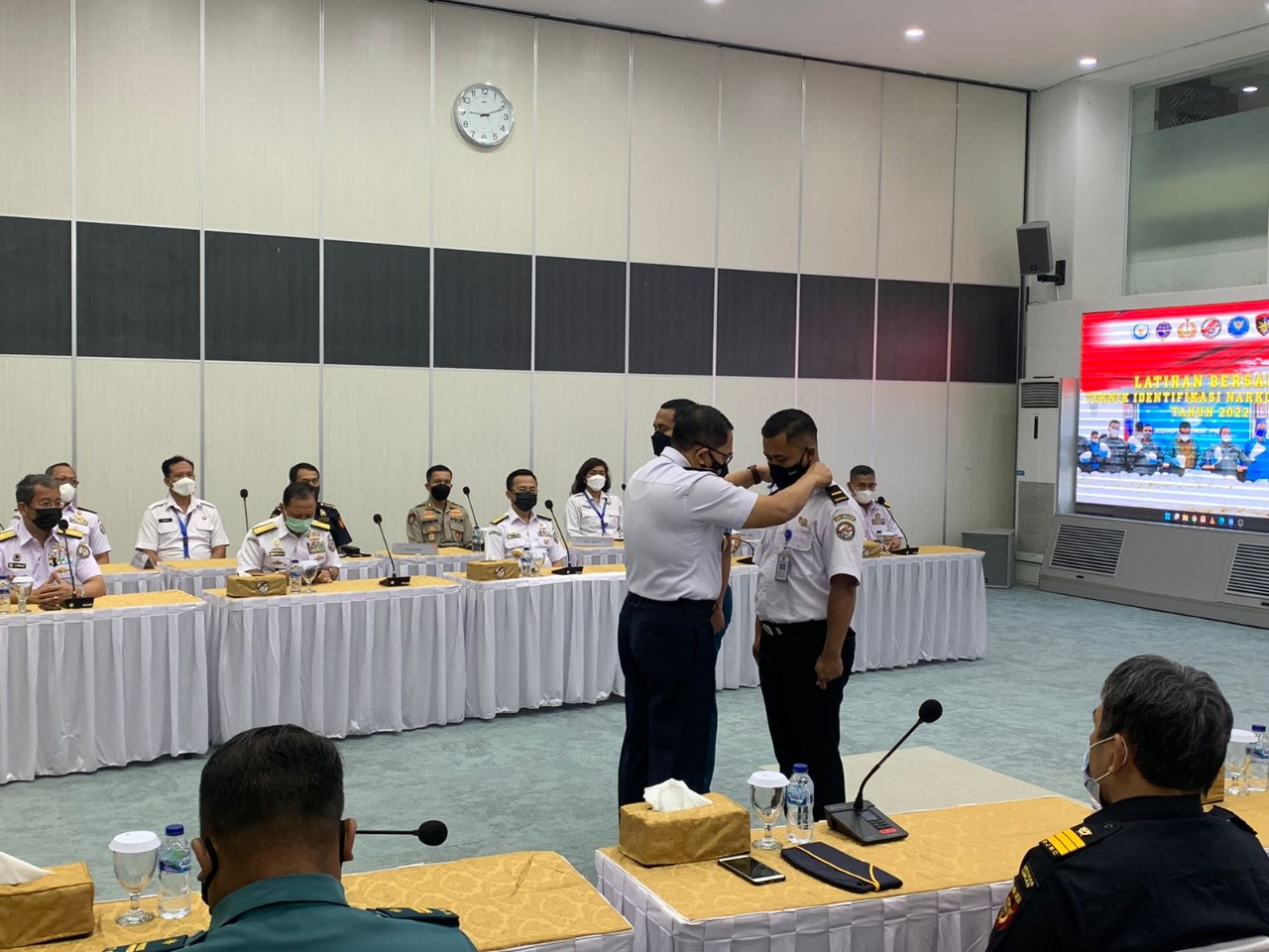 Badan Keamanan Laut RI (Bakamla RI) melalui Direktorat Latihan berkolaborasi dengan Badan Narkotika Nasional (BNN) RI