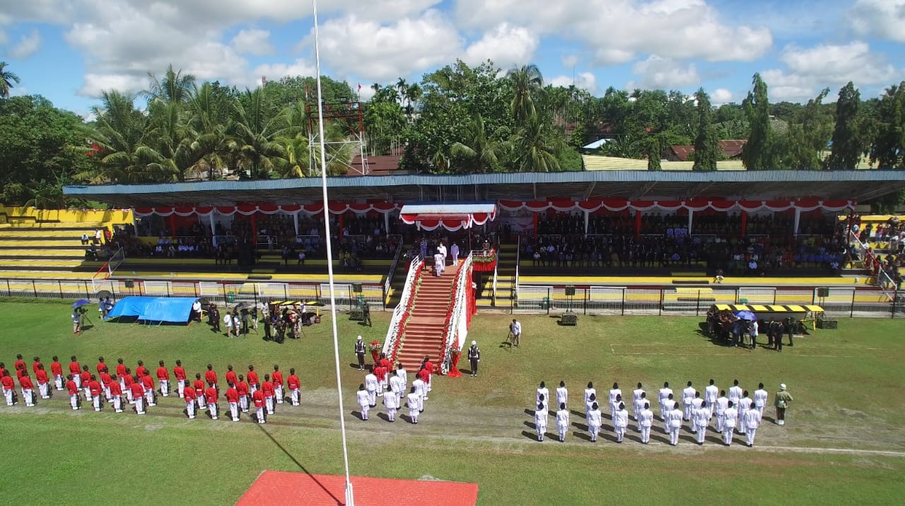 Upacara dalam rangka memperingati HUT ke-77 Kemerdekaan Republik Indonesia di Stadion Sanggeng, Manokwari, Rabu (17/8/2022)