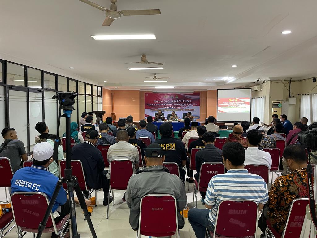 Divisi Humas Polri beserta Polres Metro Jakarta Selatan mengelar Focus Group Discussion (FGD) dalam rangka kegiatan Kontra Radikal