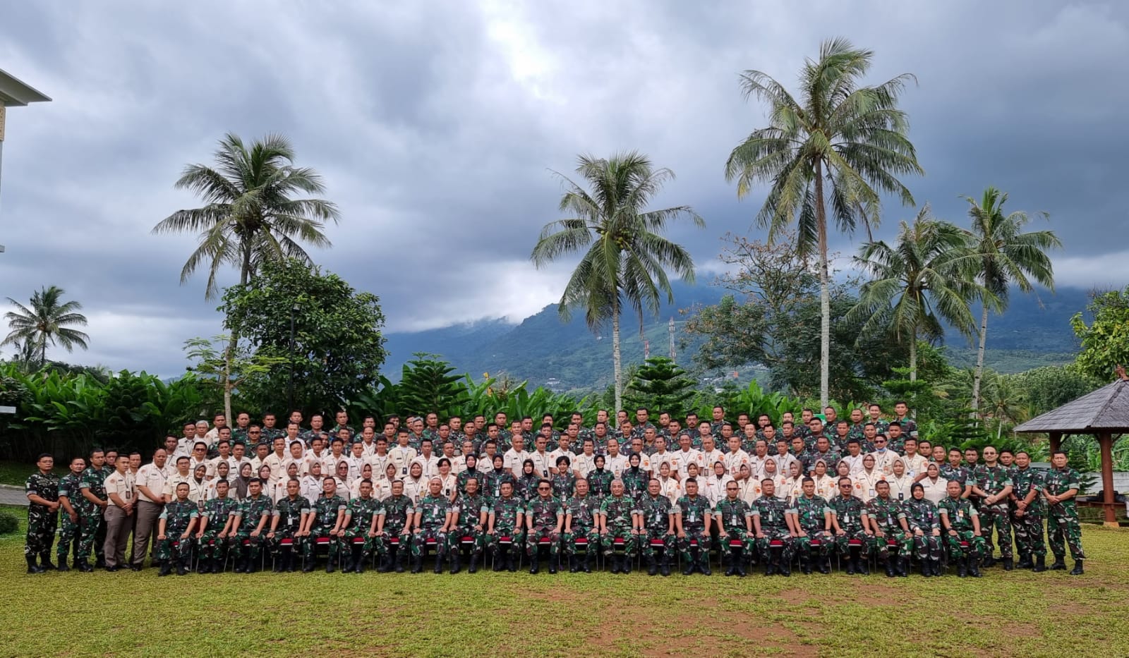 Waasrenum Panglima TNI Brigjen TNI Berlin Germany, S.Sos., M.M., CFrA menghadiri Rapat Rekonsiliasi Terpadu