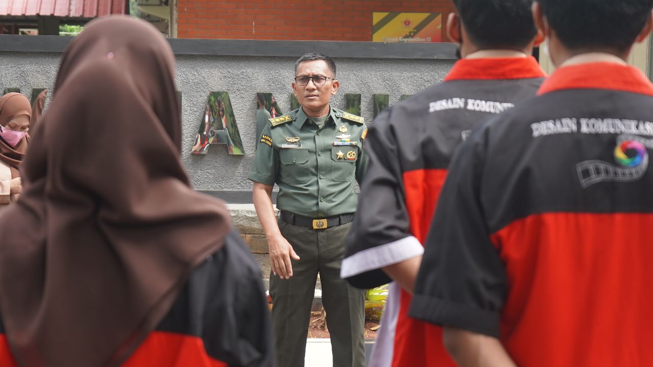 Pelaksanaan Program Praktik Kerja Lapangan (PKL) dari Sekolah Menengah Kejuruan Insan Mulia Informatika (SMK IMI) Jakarta Timur