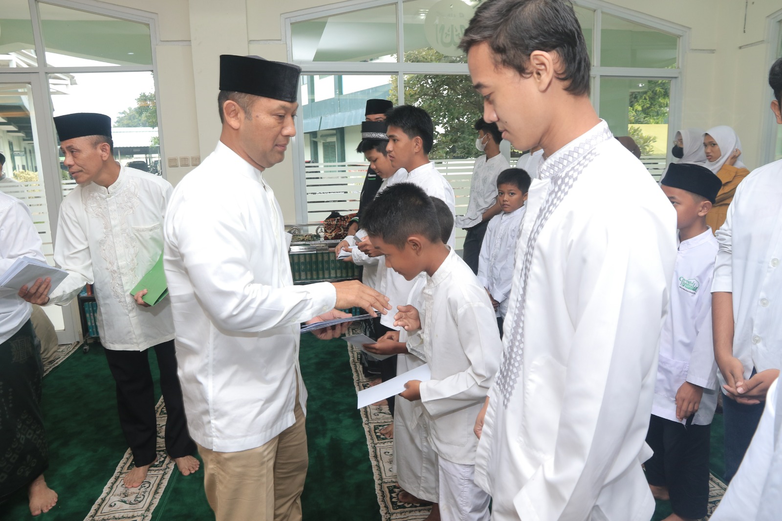 Pusat Zeni Angkatan Darat (Pusziad) menggelar kegiatan Istighatsah kubro dan Doa Bersama yang diikuti oleh seluruh Personel Militer dan PNS