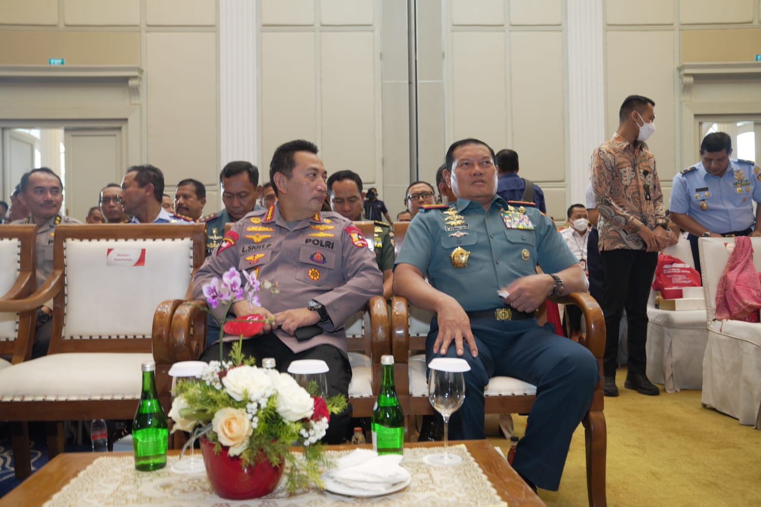 Panglima TNI Laksamana TNI Yudo Margono, S.E., M.M., didampingi Ketua Umum Dharma Pertiwi Ny. Vero Yudo Margono menghadiri acara Kick Off Meeting Pancasila