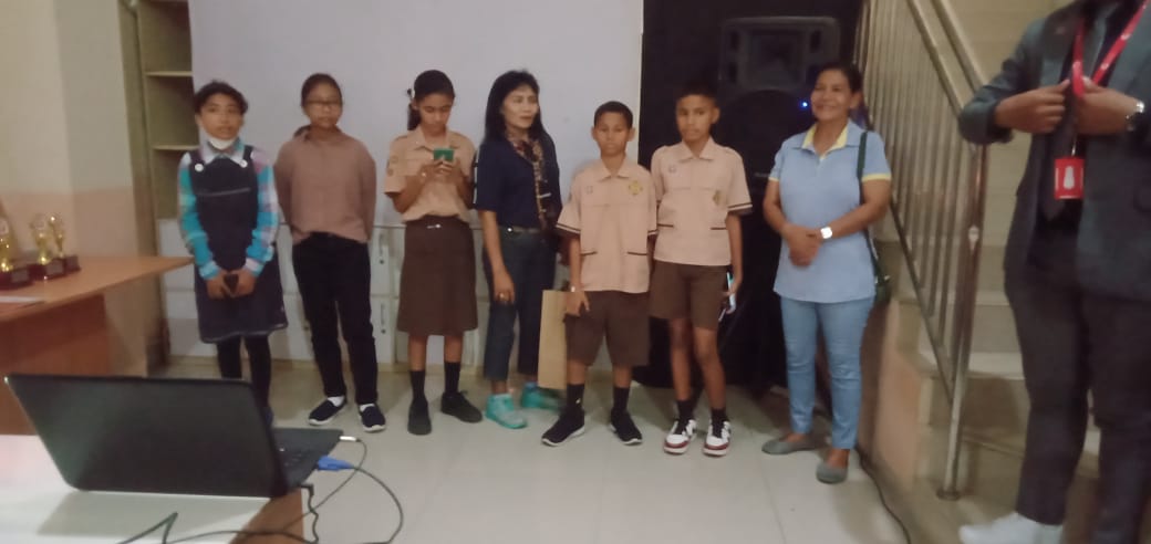 Sekolah Dasar Hang Tuah Cabang Ambon meraih juara satu dan dua lomba MIPA tingkat Kecamatan Baguala Kota Ambon