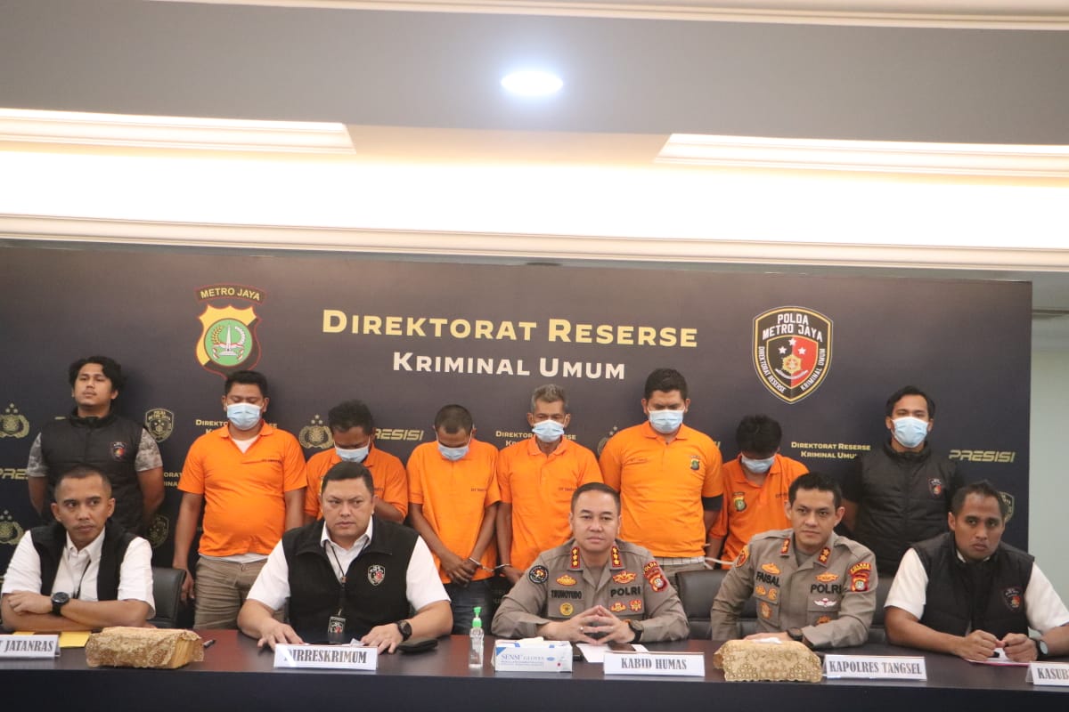 Subdit Resmob Ditreskrimum Polda Metro Jaya berhasil mengamankan para pelaku pengeroyokan dan penganiayaan terhadap petugas debt collector