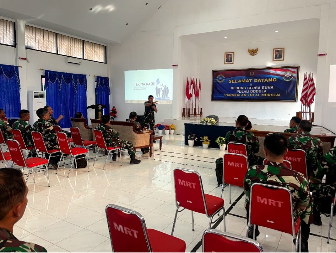 Komandan Pusat Latihan (Danpuslat) Kodiklat TNI Marsma TNI Djohn Amarul meninjau lokasi yang akan digunakan
