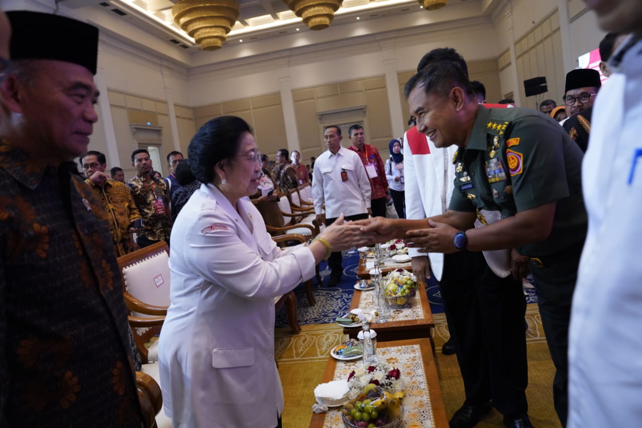 Kepala Staf Umum TNI, Letjen TNI Bambang Ismawan, S.E., M.M. mewakili Panglima TNI menghadiri sekaligus mengikuti