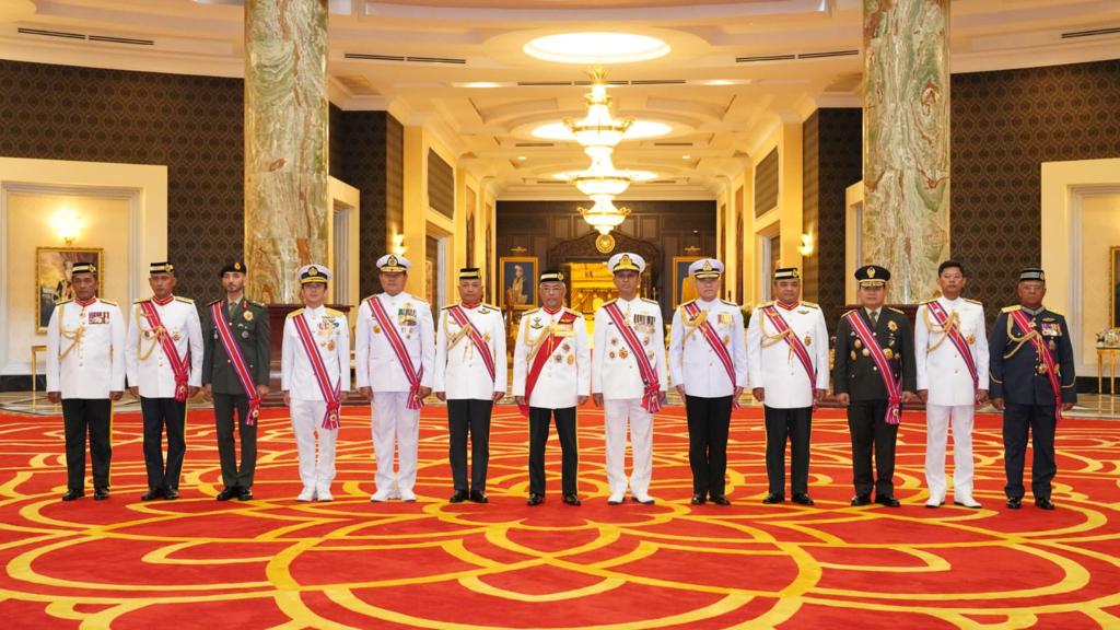 Panglima TNI Laksamana TNI Yudo Margono, S.E., M.M., menerima penganugerahan Tanda Kehormatan Panglima Gagah Angkatan Tentera (PGAT)