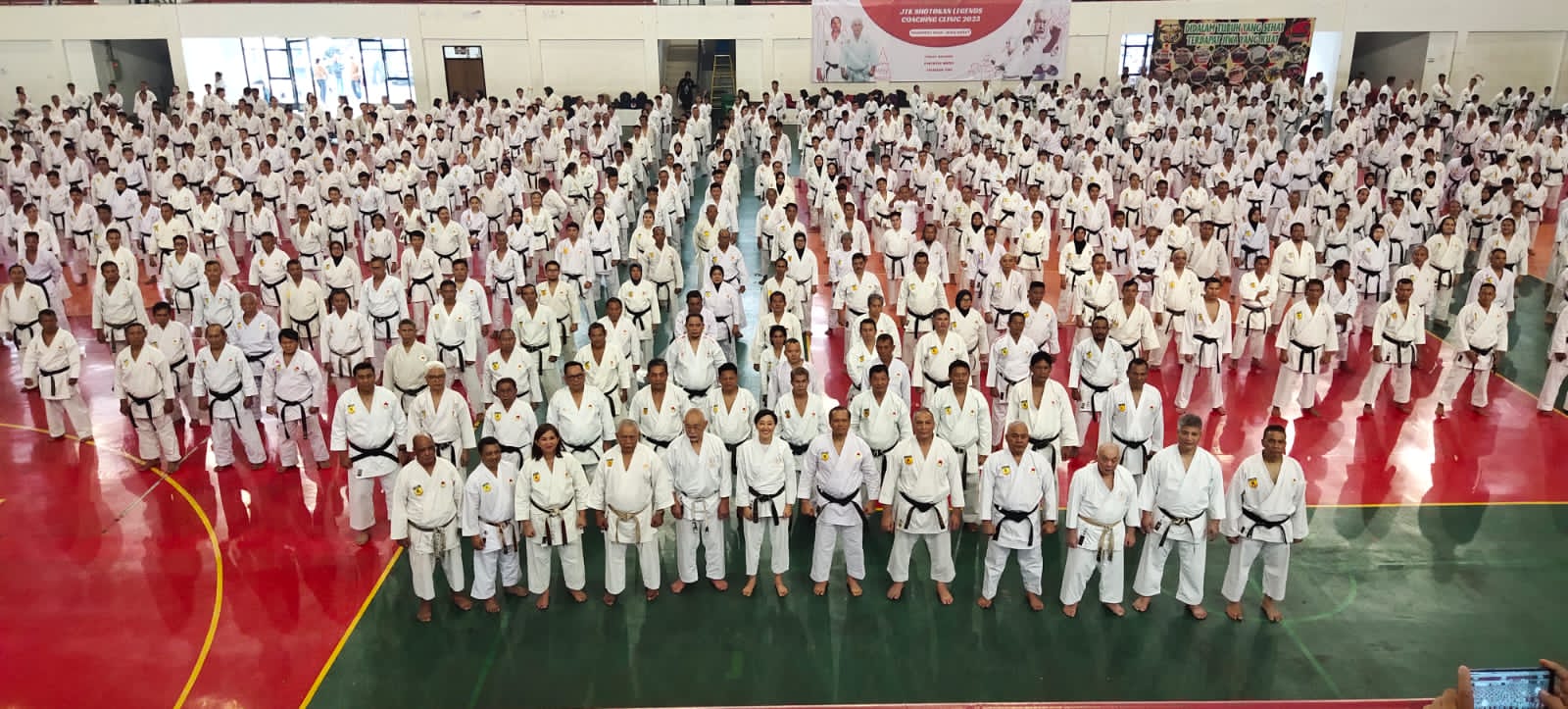 PP INKAI menyelenggarakan penandatanganan MOU dan coaching clinic Road Show INKAI bersama grand Master Shotokan legend