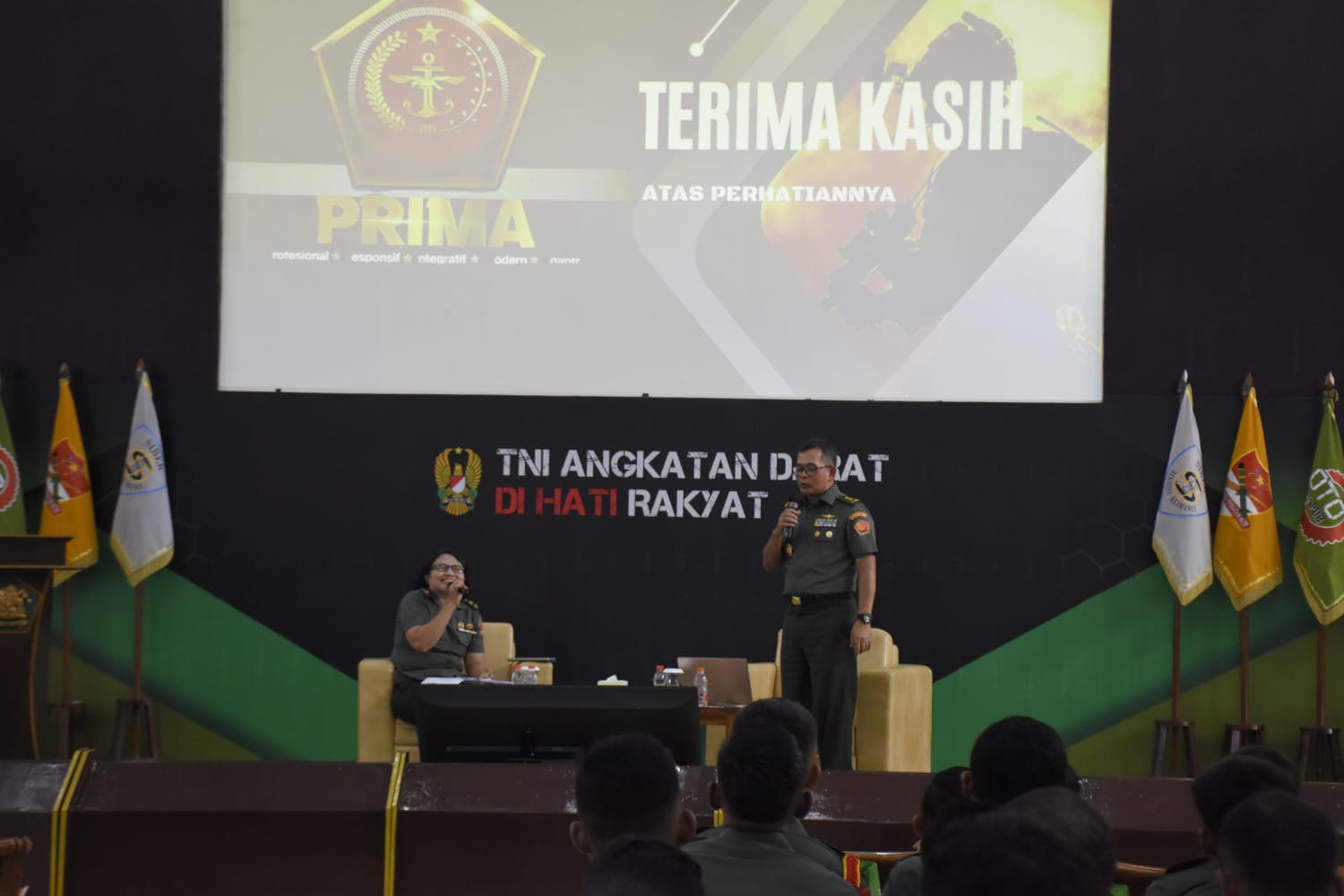 Kepala Pusat Penerangan (Kapuspen) TNI Mayjen TNI  Dr. Nugraha Gumilar, M.Sc., saat menjadi narasumber dalam kuliah tamu