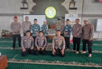 Polda Metro Jaya menggelar program 'Satu Jam Mengaji Bersama Polisi' di Masjid Al Ishlah, RT.6 / RW.7, Kuningan, Karet Kuningan
