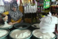 Direktur Supply Chain dan Pelayanan Publik Perum Bulog, Mokhamad Suyamto menyampaikan bahwa harga beras akan mengalami penurunan