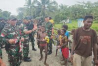 Komandan Korem (Danrem) 174/ATW Brigjen TNI Agus Widodo, S.I.P., M.Si., bersama Dandim 1710/Mimika Letkol Inf Dedi Dwi Cahyadi, melaksanakan kunjungan