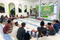 Satgas Pamtas Yonif 726/Tml ikut andil dalam pelaksanaan pesantren kilat yang diikuti oleh siswa-siswi SMPN 11 Merauke