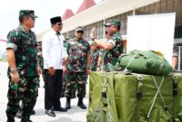 Asisten Operasi Panglima TNI Mayor Jenderal TNI Gabriel Lema, S.Sos. melaksanakan Pemeriksaan Kesiapan Operasi atau apel kesiapan