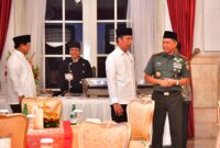 Panglima TNI Jenderal TNI Agus Subiyanto menghadiri buka puasa bersama dengan Presiden RI Joko Widodo beserta para Menteri