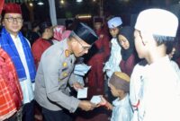 Acara yang digelar di Sekretariat Bamus Betawi, Jatinegara ini dalam rangkaian pelantikan Laskar Adat Betawi