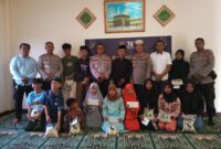 Polsek Kawasan Kalibaru di bawah pimpinan Plt. Kapolsek AKP Devi Yanuarto, S.H., menggelar acara bakti sosial Ramadhan Presisi