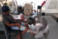 Bakamla RI melalui KN Kuda Laut-403 berhasil menyelamatkan nelayan yang mengalami luka bakar di Perairan Laut Maluku