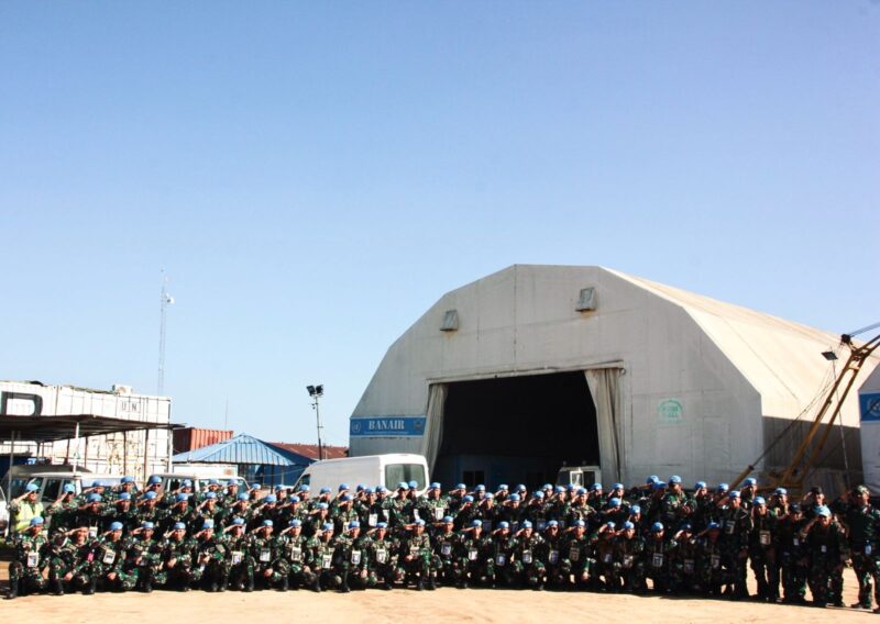 Komandan Satgas Indo RDB XXXIX-E/MONUSCO Kolonel Inf Made Sandy Agusto hadir di Bandara Bunia, melepas keberangkatan Chalk 1