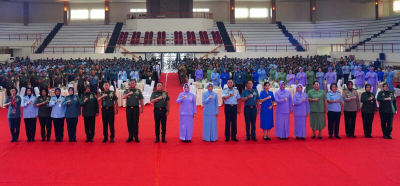 Apel Bersama Wanita TNI kembali digelar dalam rangka Hari Kartini 2024 yang dipimpin langsung oleh Panglima TNI Jenderal TNI Agus Subiyanto