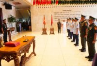 Panglima TNI Jenderal TNI Agus Subiyanto memimpin upacara Penyerahan Jabatan Pangkogabwilhan II kepada Marsda TNI M. Khairil Lubis