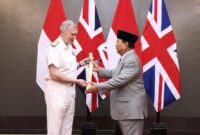 Menteri Pertahanan (Menhan) RI Prabowo Subianto menerima kunjungan kehormatan Panglima Angkatan Bersenjata Inggris