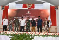 Pangdam XVIII/Kasuari, Mayjen TNI Haryanto, S.I.P., M.Tr(Han)., memberikan paparan terkait kesiapan jajarannya