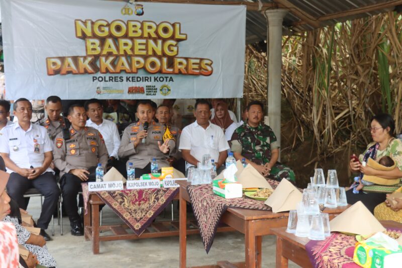 Ngobrol bareng Pak Kapolres ini merupakan program Kapolres Kediri Kota dengan tujuan untuk mengetahui permasalahan kamtibmas