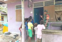 Sertu Slamet pun menyampaikan bahwa minuman keras bisa merusak masa depan, oleh sebab itu anak-anak lebih baik bermain dan berolahraga