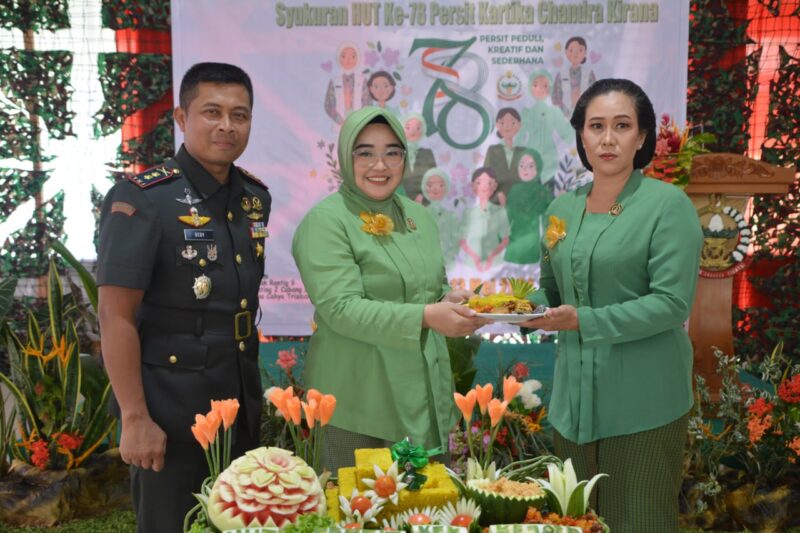 Kodim 1710/Mimika melaksanakan perayaan HUT ke-78 Persit KCK di Aula Darmawangsa Kodim 1710/Mimika, Distrik Kuala Kencana, Kabupaten Mimika