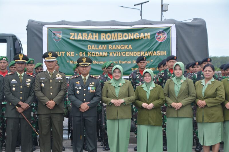 Kodim 1710/Mimika menggelar Ziarah Rombongan dalam rangka Peringatan HUT Ke-61 Kodam XVII/Cenderawasih