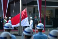 Menteri Pertahanan RI Prabowo Subianto selaku Inspektur Upacara (Irup) pimpin Upacara Parade Senja di Lapangan Bela Negara