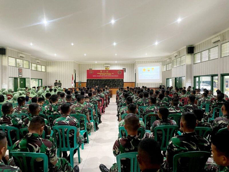 Pusat Pembinaan Mental (Pusbintal) TNI memberikan pembekalan mental kepada 350 Prajurit Satgas Pengamanan Perbatasan Statis RI – Papua New Gini