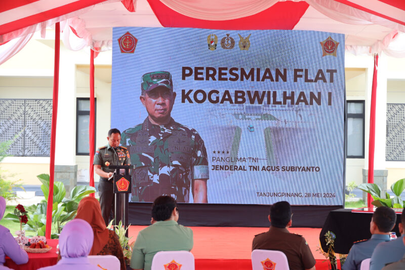 Panglima TNI Jenderal TNI Agus Subiyanto meresmikan fasilitas rumah susun Kogabwilhan I di Tanjungpinang Provinsi Kepulauan Riau