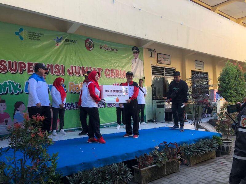 Kegiatan Jumat CERIA (Cerdas, Energik, Rajin, Inovatif, Aktif) yang dilaksanakan, Jumat (31/055/2024) sore di SMPN 1 Trawas