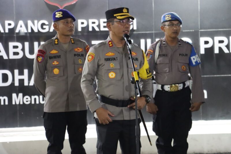 Polres Pelabuhan Tanjung Priok melaksanakan patroli skala besar di wilayah hukumnya