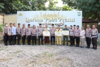 Kapolres Pelabuhan Tanjung Priok AKBP Ferikson Tampubolon, S.I.K., M.H., mendistribusikan hewan qurban di Mako Polres Pelabuhan Tanjung Priok