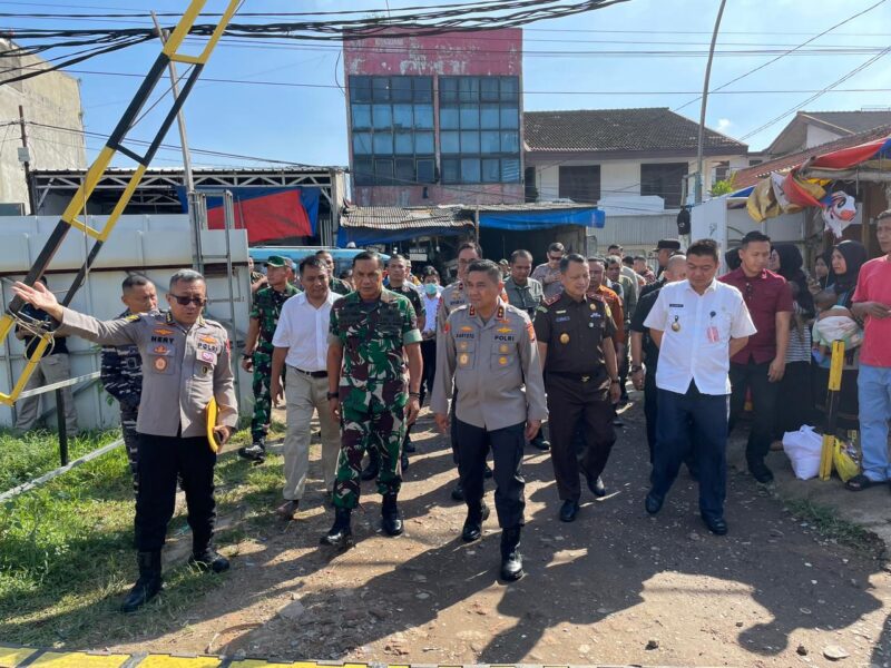 Polda Metro Jaya menggelar Bakti Kesehatan di Kartika Square Jl. Kramat I No. 23 B Kebayoran Lama, Jakarta Selatan