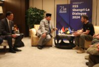 Menhan RI Prabowo Subianto bertemu dengan Presiden Ukraina H.E. Volodymyr Zelenskyy, di Singapura