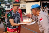 Satgas Kizi TNI Konga XXXVII-J Minusca Car berikan kejutan spesial kepada Kontingen Indo FPU 5 dalam rangka merayakan HUT Bhayangkara yang ke-78