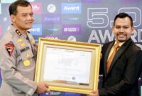 Irjen Pol Drs. Ahmad Luthfi, S.H , S.St.MK. mendapatkan penghargaan dari Indonesia Award Magazine