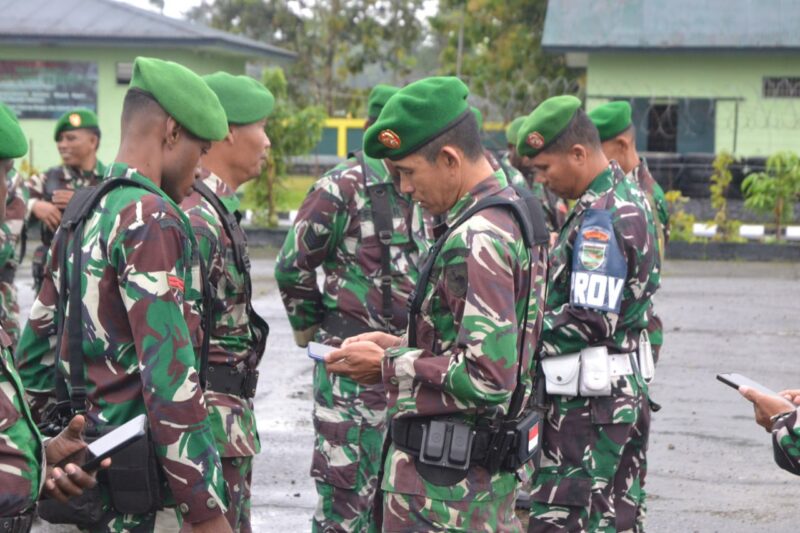 Kodim 1710/Mimika melakukan Inspeksi Mendadak (Sidak) kepada Prajurit dan PNS dilaksanakan setelah upacara 17-an di lapangan Makodim
