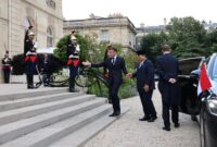 Menteri Pertahanan RI Prabowo Subianto melakukan kunjungan kerja ke Prancis dalam rangka pertemuan dengan Presiden Prancis H.E. Mr. Emmanuel Macron