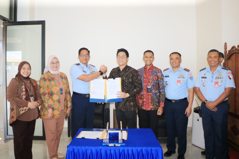 Lanud Sultan Hasanuddin dan PT. Bank Mandiri, Tbk., menandatangani Nota Kesepahaman dan Perjanjian Kerja Sama