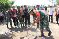 Salah satu sasaran tambahan dalam program TMMD ke-121 yang dilaksanakan oleh Kodim 1615/Lotim adalah pembuatan sumur bor